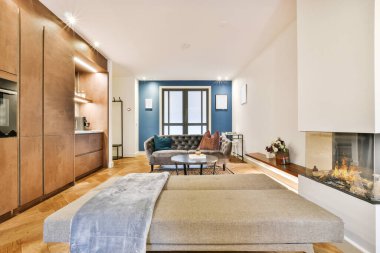 Zarif bir oturma odası.