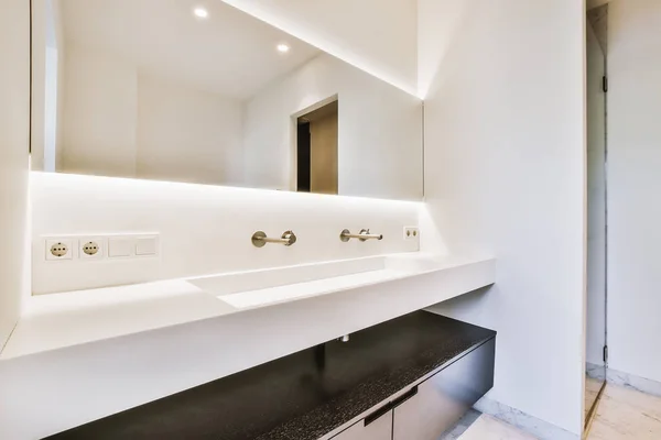 Interior of modern bathroom with sink — Stock Photo, Image