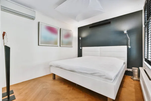 Elegante interior de dormitorio moderno — Foto de Stock