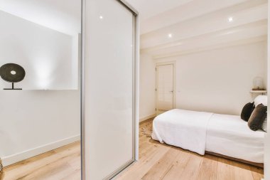 Şık yatak odası tasarımı