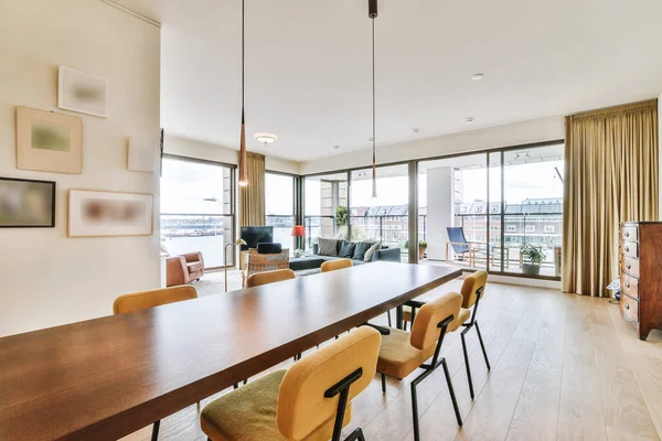 Dining zone in modern luxury apartment — Stock Photo, Image