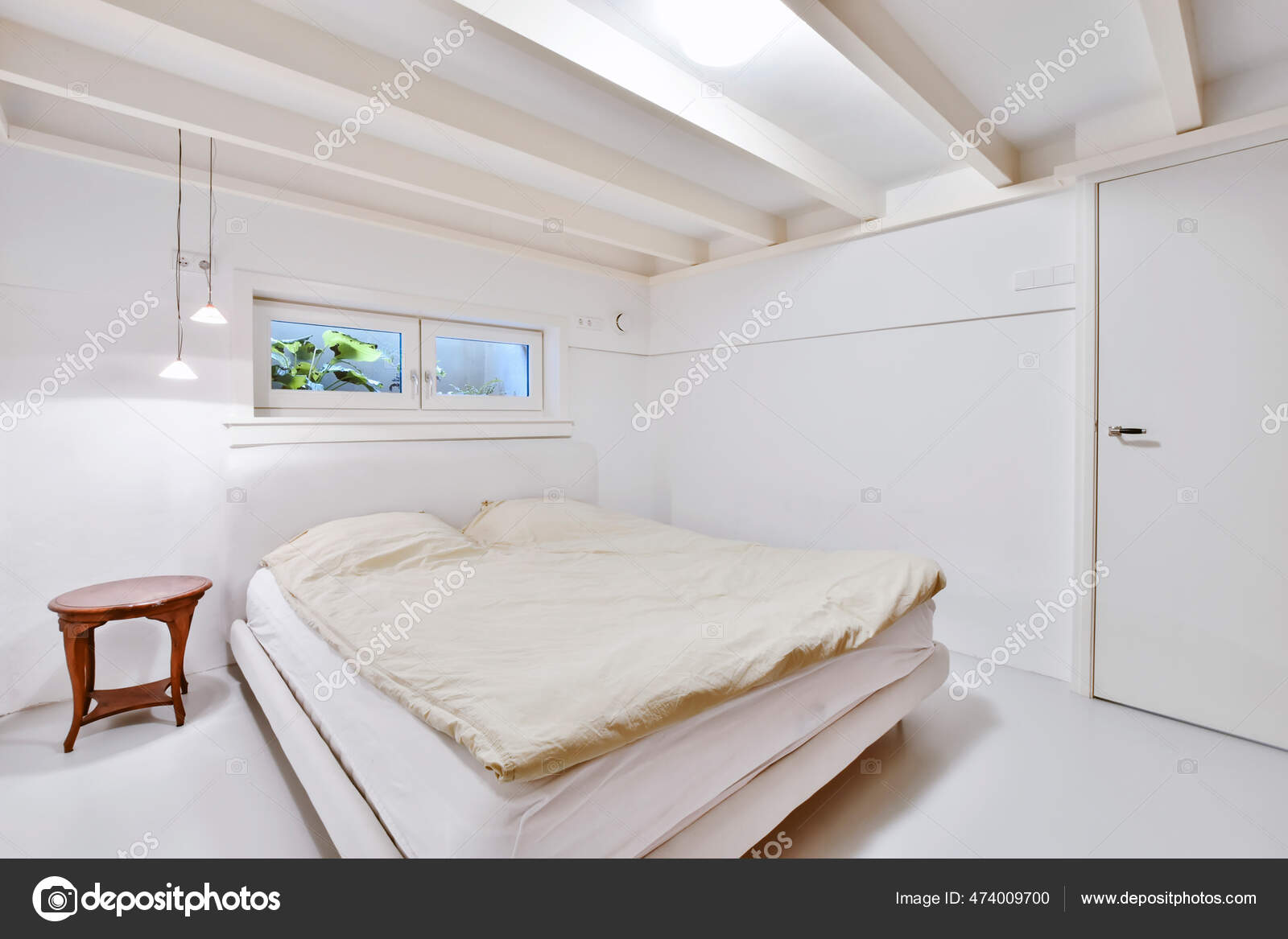 Simple minimalist bedroom with small window — Stock Photo