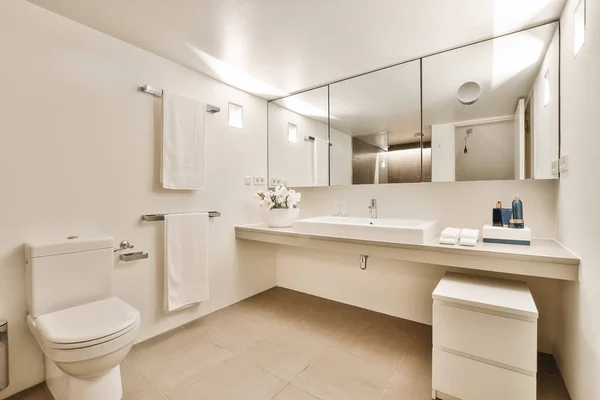 Entwurf eines Badezimmers — Stockfoto