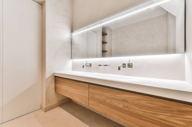 Modern banyo havzalarının pahalı tasarımı.