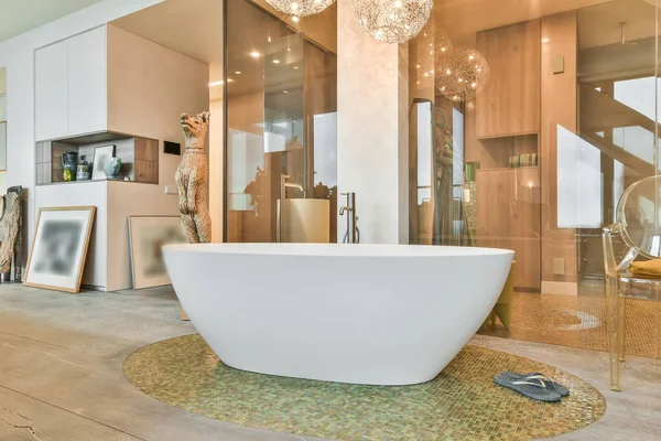 Lüks banyo küveti tasarımı — Stok fotoğraf