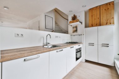 Parlak ve modern mutfak tasarımı