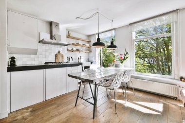 Modern dairede minimalist stil yemek alanı