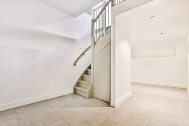 Lüks merdiven salonu.