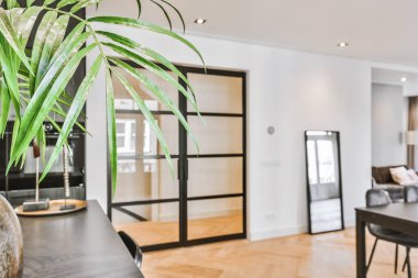 Güzel yemek odası.