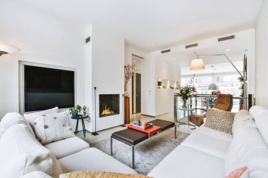 Zarif bir oturma odası.