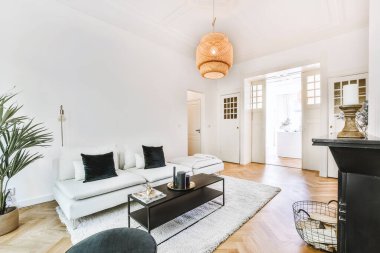 Parlak oturma odası