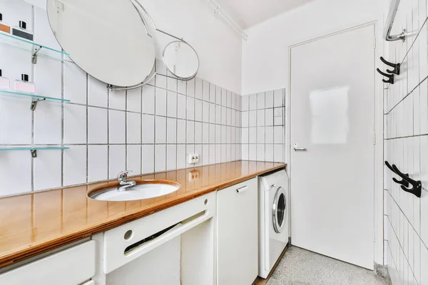 Desain kamar mandi yang elegan — Stok Foto