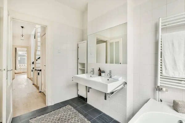 Elegante design del bagno — Foto Stock