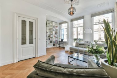 Parlak oturma odası