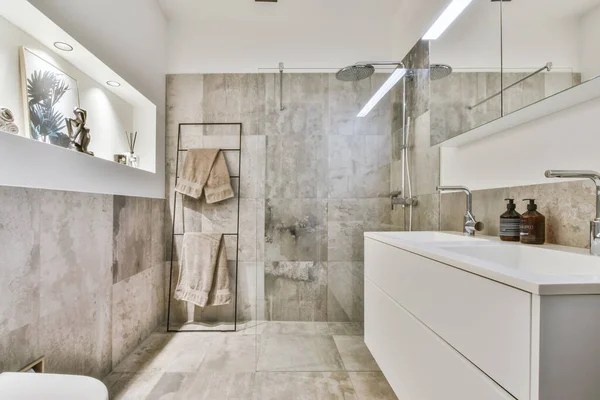 완벽 한 욕실 설계 — 스톡 사진