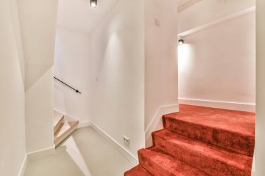 Lüks merdiven salonu.