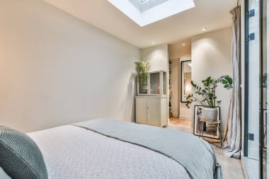 Parlak yatak odası tasarımı