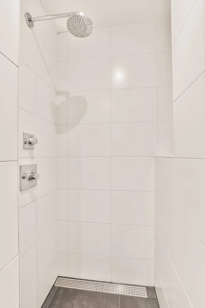 Modern duş kabini — Stok fotoğraf