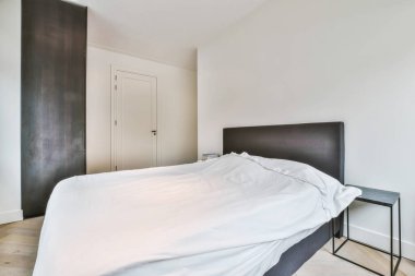 Parlak yatak odası tasarımı