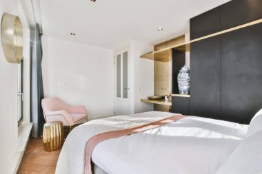 Parlak yatak odası tasarımı