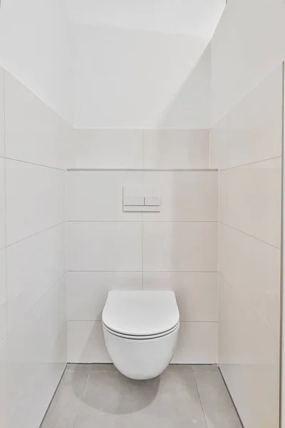 Malý čistý záchod — Stock fotografie