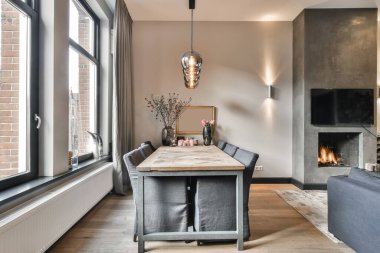 Modern yemek odası.