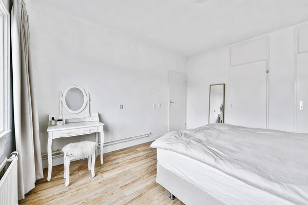 Diseño elegante dormitorio —  Fotos de Stock