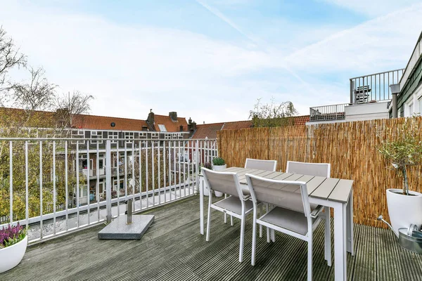 Veranda görüntüsü