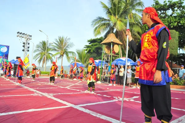 Nha Trang, Vietnam - 13. července 2015: bojová umění ze šachového festivalu na městské pláži Nha Trang — Stock fotografie