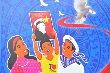Nha Trang, Vietnam - 5 Şubat 2016: Vietnam meydanında Spratly Adaları koruma hakkında propaganda poster