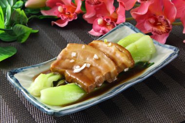 Kızarmış domuz eti ile lahana plaka restoran