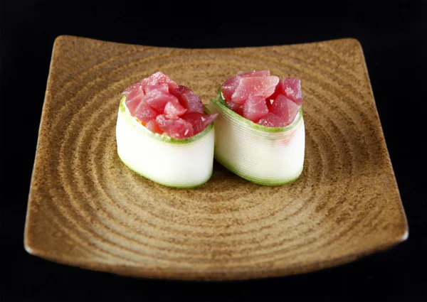 Atún fresco de sushi crudo Gunkan — Foto de Stock