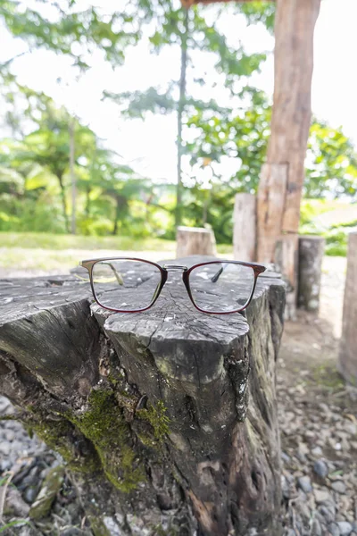 Brown Square Eyeglass Frame Old Wood Square Eyeglass Frame Photo — Stock Photo, Image