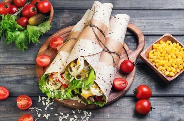 Sandwiches twisted roll Tortilla — Stock Photo, Image