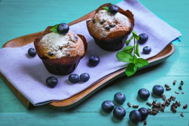 Kek çilek blueberry ile