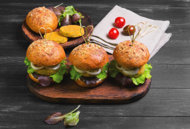 Vegan burgers with vegetables