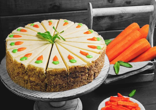 Carrot cake pie