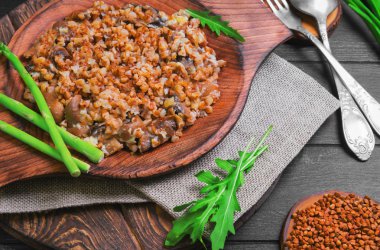 Buckwheat cereal with roasted mushrooms