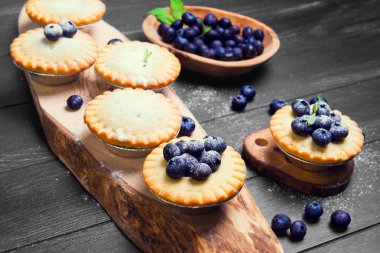 Closed berry tartlets baskets