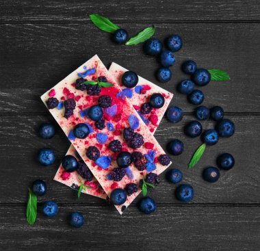 Large chocolate bars white