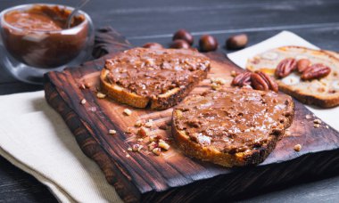 Fıstık ezmesi sandviç