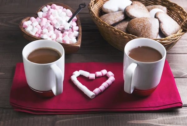 Sevgililer günü tatil yemek romantik