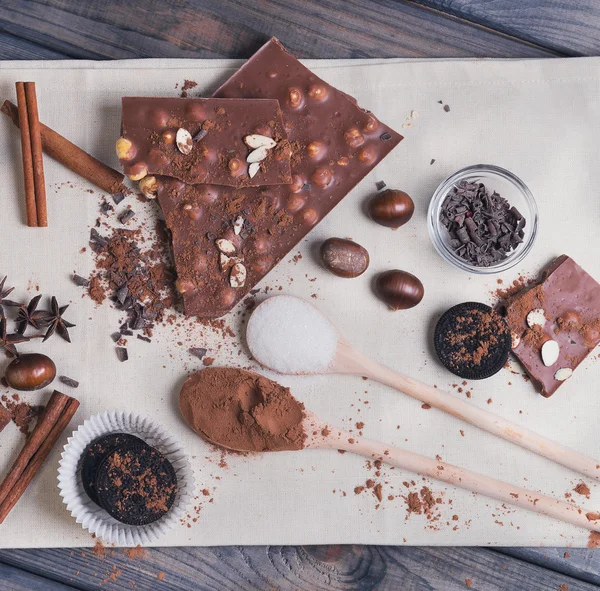 Ingredientes para preparação de sobremesa de chocolate — Fotografia de Stock