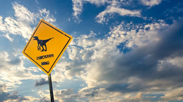 Dinozor piktogram gökyüzü arka plan üzerinde sarı Rating etiketle