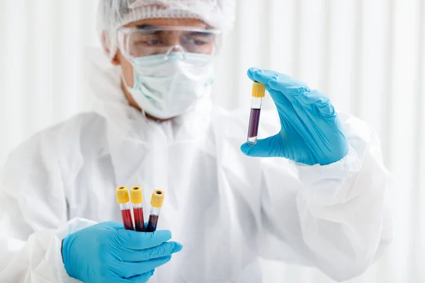 Researchers Test Blood Samples Laboratory Researchers Inventing Vaccines Treat Covid — Stock Photo, Image