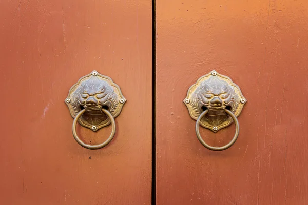 Llamadores de puerta — Foto de Stock