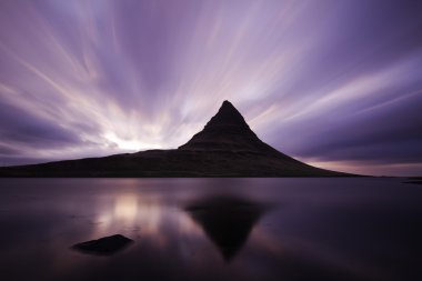 Deniz kenarında gün batımı