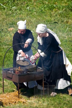 tarihsel canlandırma