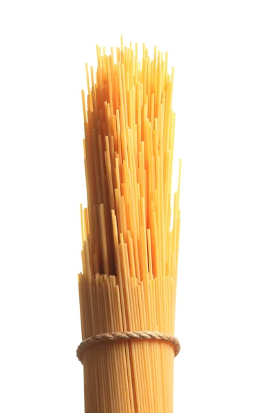 Ramo de pasta de espagueti aislada sobre fondo blanco — Foto de Stock