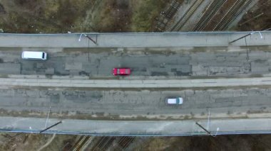 Demiryolu üzerinde Uçmak